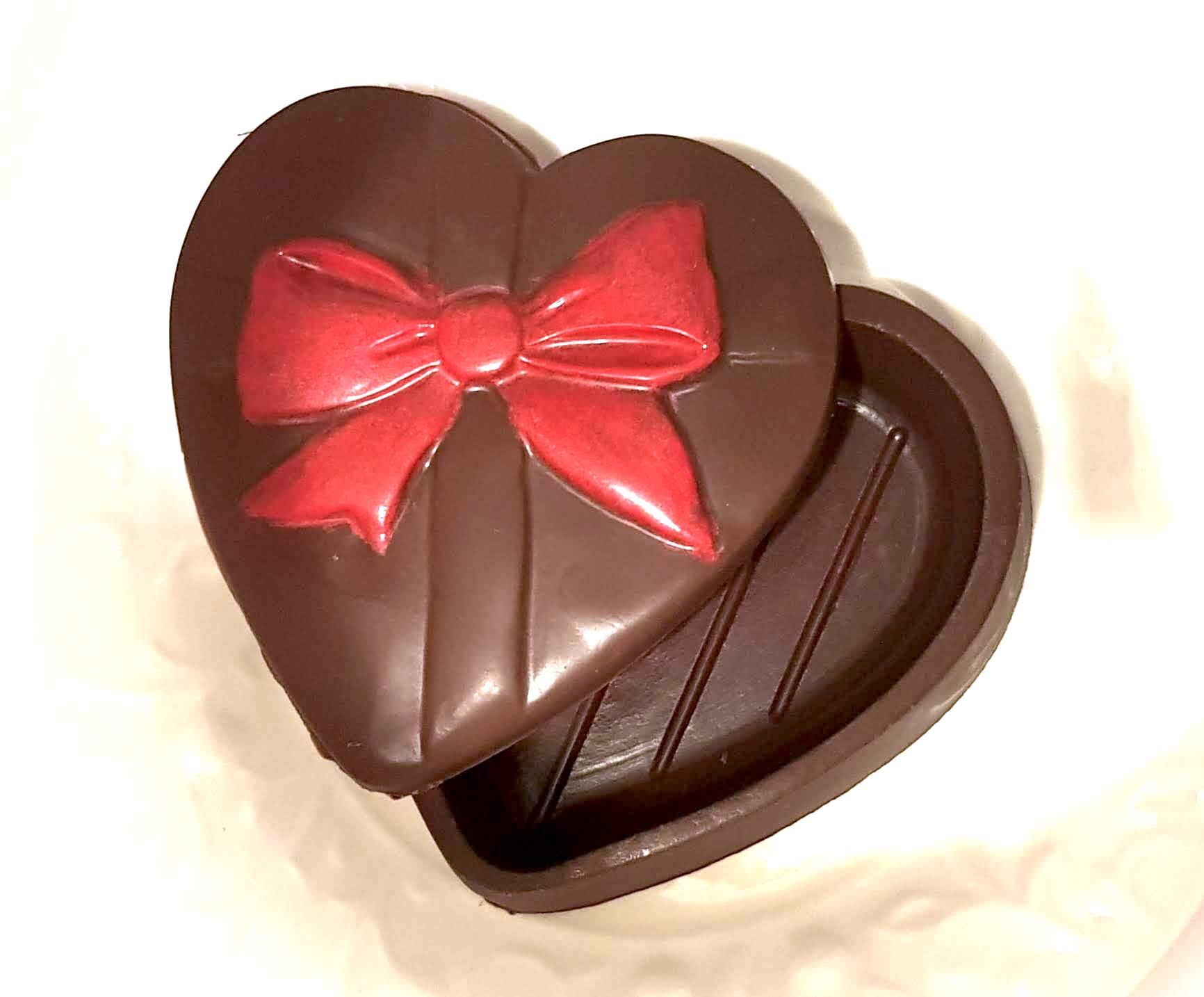 Chocolate Heart Box – The Chocolate Registry: Artisan Chocolate &  Creations, Gifts, and Wedding Favors